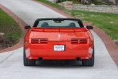 Chevrolet Camaro transformat in Pontiac GTO