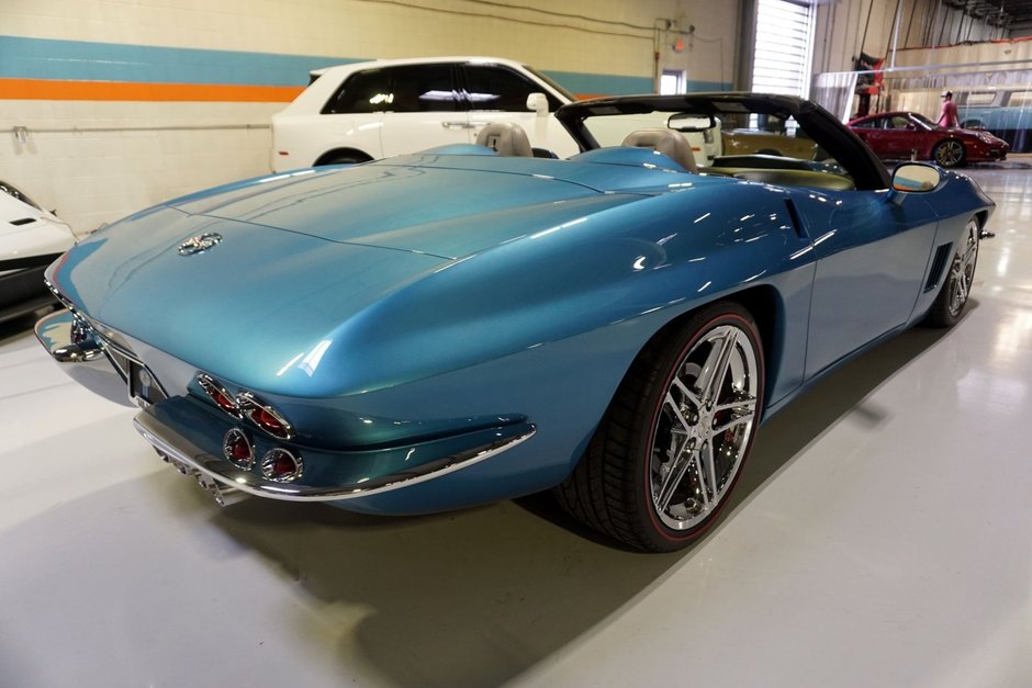 Chevrolet Corvette by Karl Kustoms