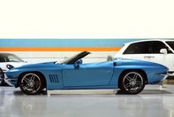 Chevrolet Corvette by Karl Kustoms