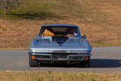 Chevrolet Corvette C2 cu motor LS3