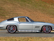 Chevrolet Corvette C2 cu motor LS3