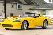 Chevrolet Corvette C3 transformat in Dodge Viper