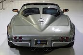 Chevrolet Corvette C6 transformat in Chevrolet Corvette C2