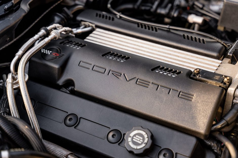 Chevrolet Corvette Convertible 40th Anniversary cu 3.093 de kilometri la bord