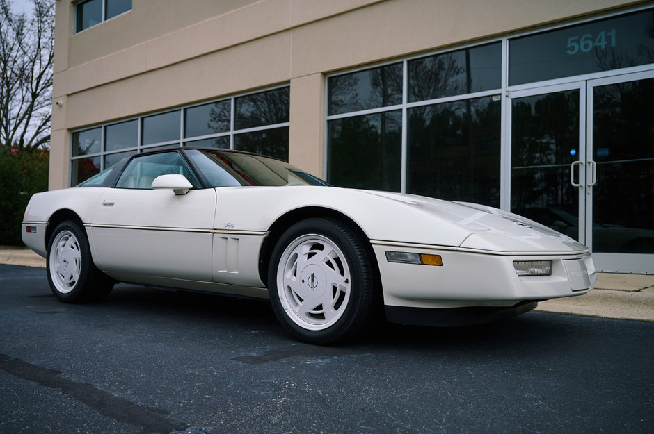 Chevrolet Corvette Coupe 35th Anniversary de vanzare