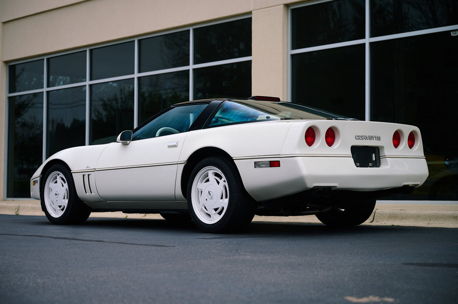 Chevrolet Corvette Coupe 35th Anniversary de vanzare