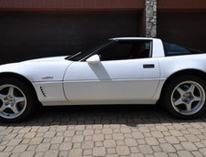 Chevrolet Corvette cu 2467 mile