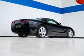 Chevrolet Corvette cu 27 de kilometri la bord