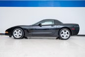 Chevrolet Corvette cu 27 de kilometri la bord