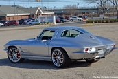 Chevrolet Corvette cu 600+ CP la roti