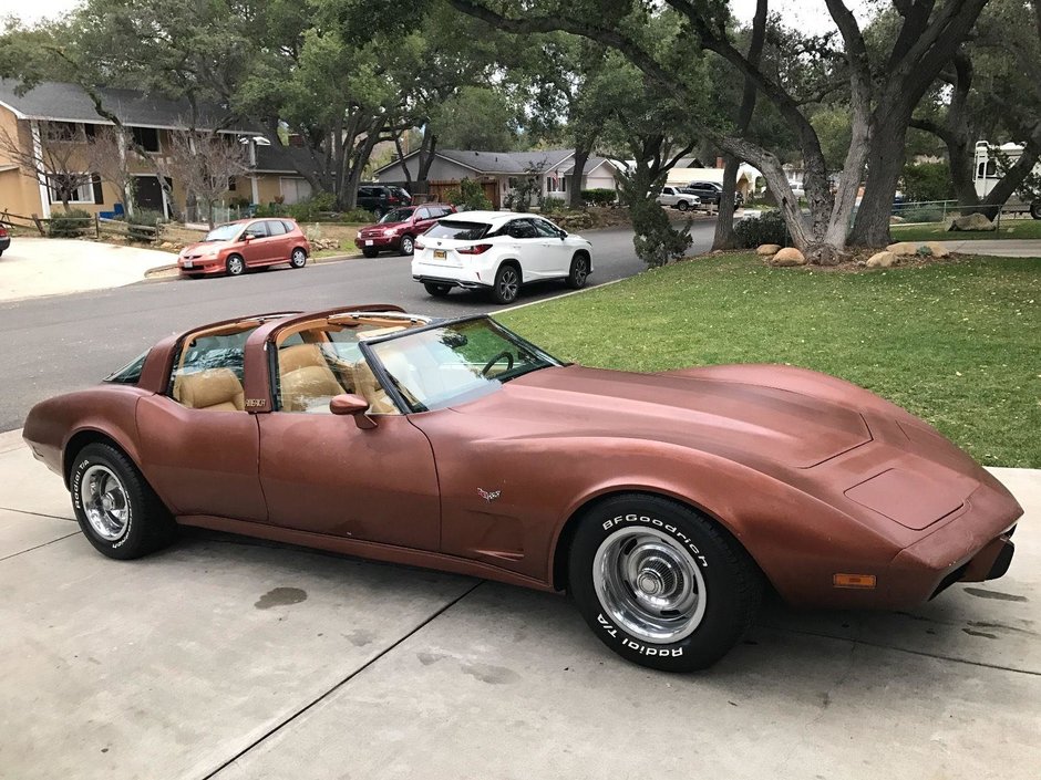 Chevrolet Corvette cu patru usi