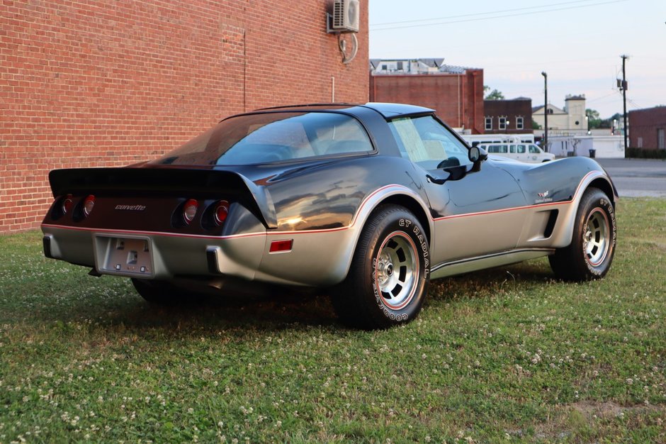 Chevrolet Corvette Pace Car Edition cu opt kilometri la bord