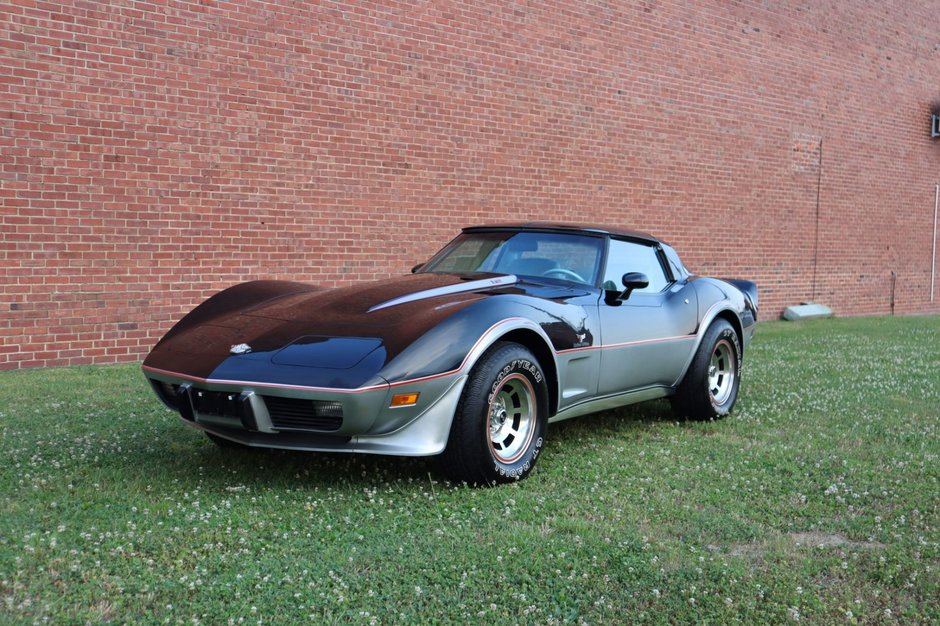 Chevrolet Corvette Pace Car Edition cu opt kilometri la bord