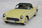 Chevrolet Corvette Roadster in Harvest Gold