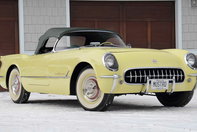 Chevrolet Corvette Roadster in Harvest Gold