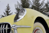 Chevrolet Corvette Roadster in Harvest Gold