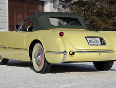 Chevrolet Corvette Roadster in Harvest Gold