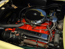 Chevrolet Corvette Roadster in Harvest Gold