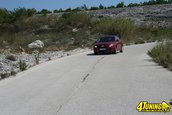 Chevrolet Cruze hatchback - drumuri de asfalt si piatra in Croatia