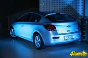 Chevrolet Cruze hatchback - drumuri de asfalt si piatra in Croatia