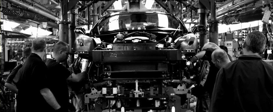 Chevrolet ne arata cum ia nastere noul Corvette C7 Chevrolet ne arata cum ia nastere noul Corvette C7