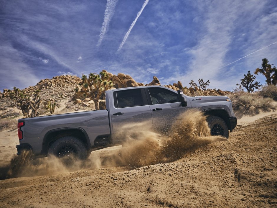 Chevrolet Silverado HD ZR2