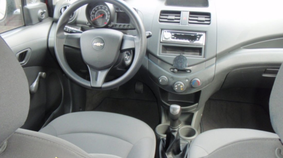 Chevrolet Spark 1 0i clima