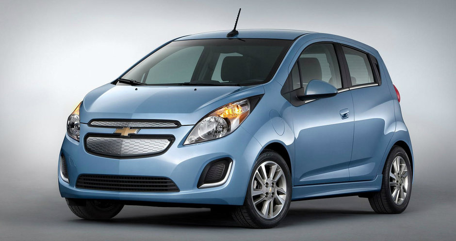 Chevrolet Spark si Sonic ruleaza cu Siri