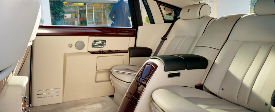 Chinezii au deconspirat noul Rolls-Royce Phantom. Cum va arata perla englezilor Chinezii au deconspirat noul Rolls-Royce Phantom. Cum va arata perla englezilor