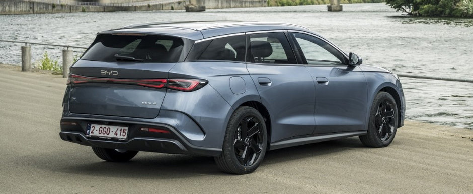 Chinezii au lansat o noua masina pe piata din Romania. Concureaza cu Volkswagen Passat si are o autonomie de peste 1.300 de kilometri Chinezii au lansat o noua masina pe piata din Romania. Concureaza cu Volkswagen Passat si are o autonomie de peste 1.300 de kilometri