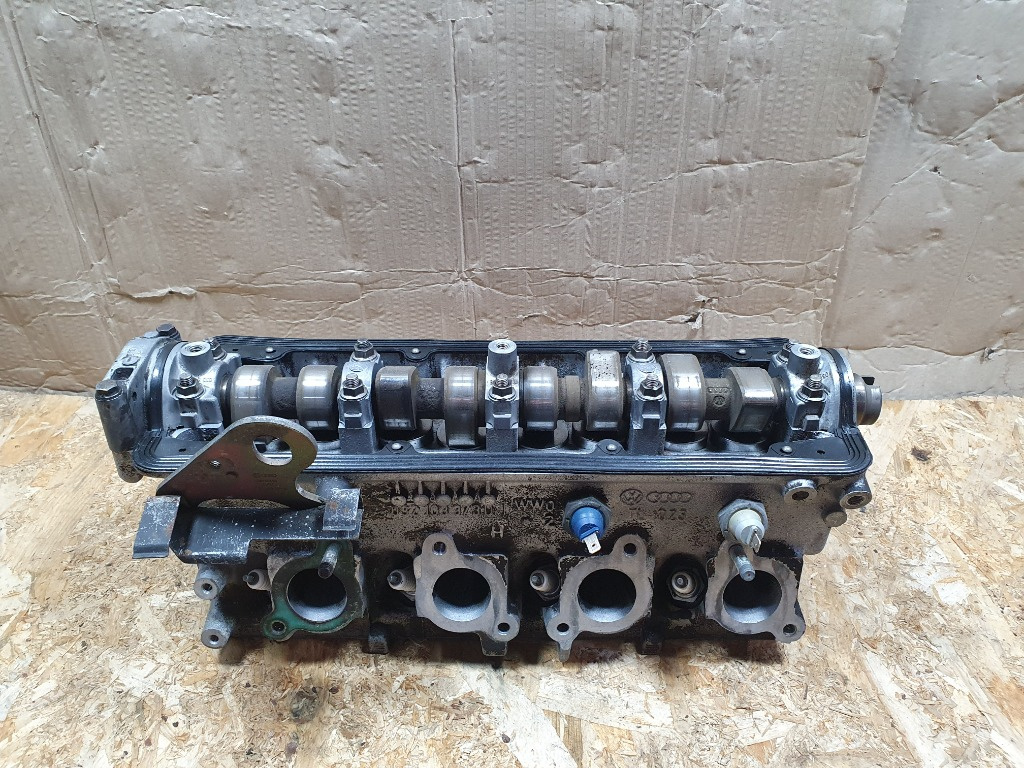 Chiulasa completa Volkswagen Golf 3 (1H1) 1.6 B 1995