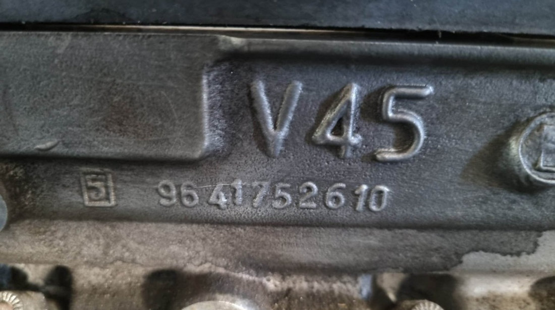 Chiulasa completa Volvo C30 2.0 D 136 cai motor D4204T cod piesa : 9641752610