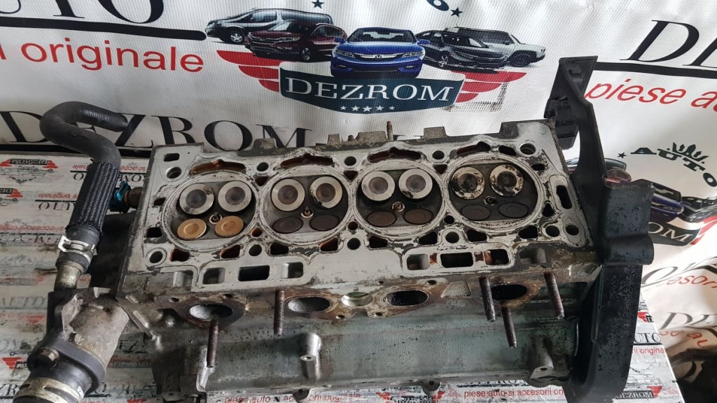 Chiulasa cu 2 axe came Citroen C3 I 1.6i 109 cai NFU cod piesa : 9636076010