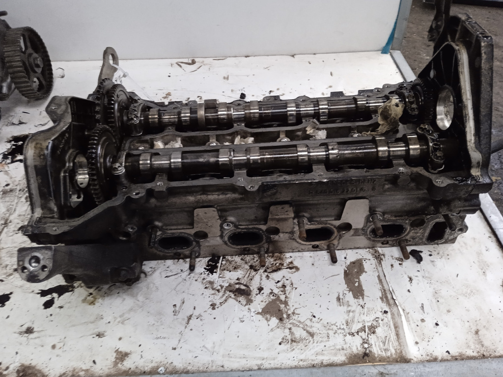 Chiulasa Mercedes-Benz B-Class (W245) 2005-2011 B 180 Cdi (245.207) Om 640.940 Motorina