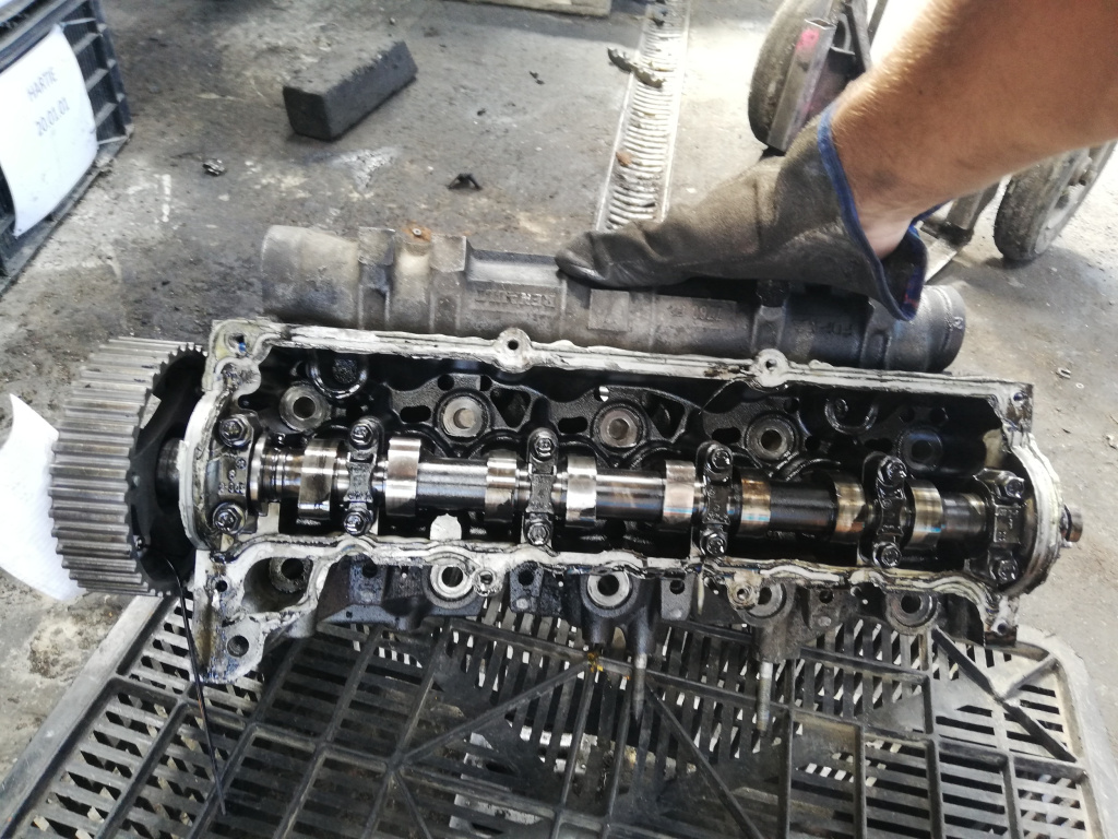 Chiulasa Renault Megane 2 2002-2010 1.5 Dci K9K 722 Motorina