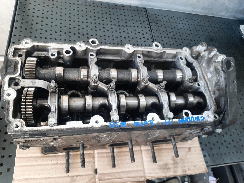 Chiulasa stanga 3.0 tdi asb audi a8 059285