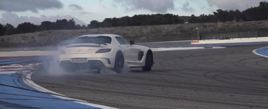 Chris Harris testeaza noul Mercedes SLS AMG Black Series. VIDEO AICI!