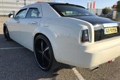 Chrysler 300 cu grila de Rolls-Royce