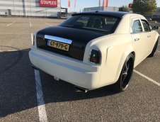 Chrysler 300 cu grila de Rolls-Royce