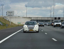 Chrysler 300 transformat in Rolls-Royce