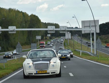 Chrysler 300 transformat in Rolls-Royce