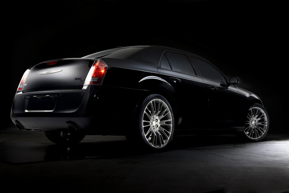 Chrysler 300C John Varvatos Limited Edition