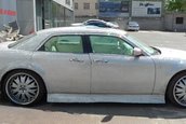 Chrysler 300C tunat in China