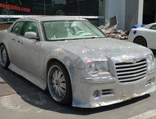 Chrysler 300C tunat in China