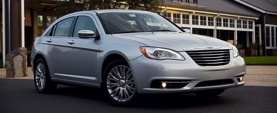Chrysler recheama in service 490.000 de masini Chrysler recheama in service 490.000 de masini