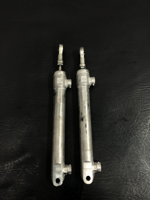 Cilindru hidraulic sistem decapotare Mercedes SL 500 AMG R129 sedan 1990 (1298002072)