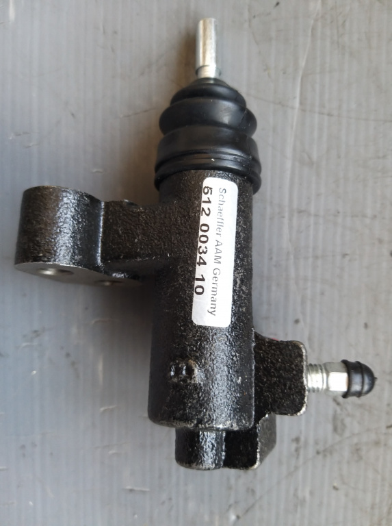 Cilindru receptor ambreiaj nissan almera 2 primera 1.5 benz dupa 2000 512003410