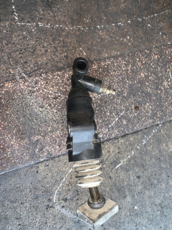 Cilindru receptor ambreiaj Skoda Octavia [1996 - 2000] Liftback 5-usi 1.6 MT (75 hp) (1U2) 8V