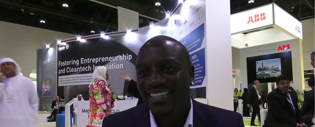 Cine ar fi zis? Akon e mare fan Tesla!