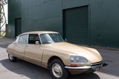 Citroen DS de la Electrogenic